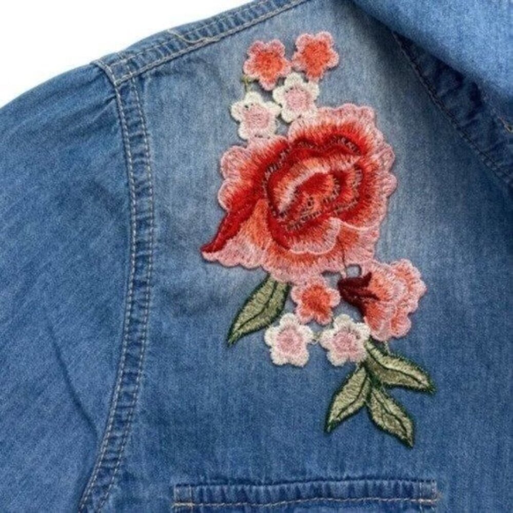 Lumiere Denim Embroidered Pearl Snap Shirt Western Cowgirl - Picture 7 of 11